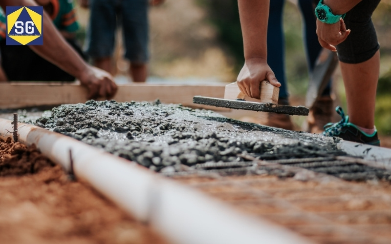 Nên chọn nhà thầu xây dựng trọn gói hay tự thuê nhân công