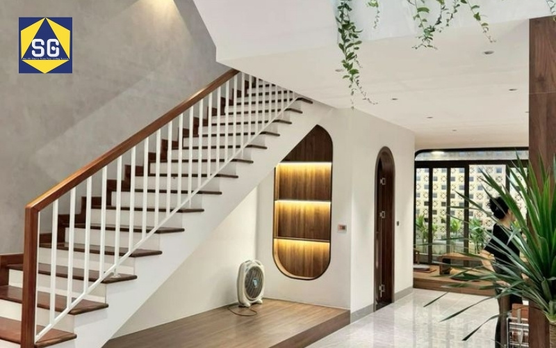 Cầu thang nhà lệch tầng đẹp Cầu thang nhà lệch tầng đẹp
